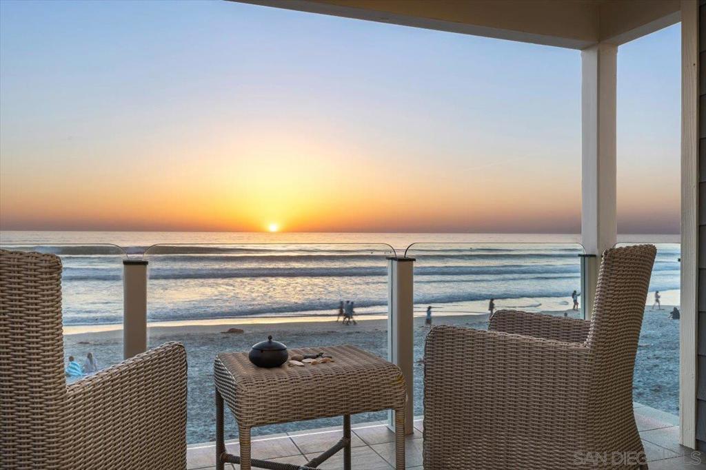 1844 Ocean Front, Del Mar, CA 92014
