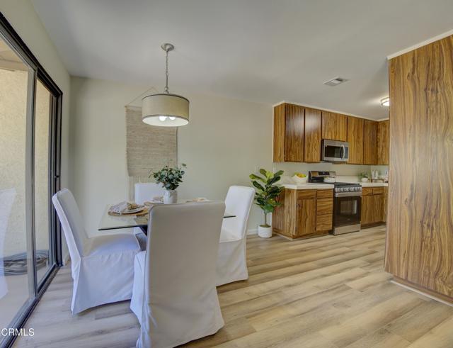 644 Orwell Lane, Ventura CA: https://media.crmls.org/mediaz/c785b5b8-d834-45de-b17d-9a220224fb43.jpg