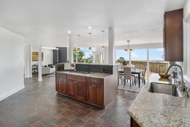 415 Golden Oak Drive, Portola Valley CA: https://media.crmls.org/mediaz/c785f371-1643-48cc-b676-8f31f373afb0.jpg