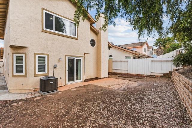 Detail Gallery Image 26 of 26 For 609 Mustang Glen, Escondido,  CA 92027 - 3 Beds | 2/1 Baths