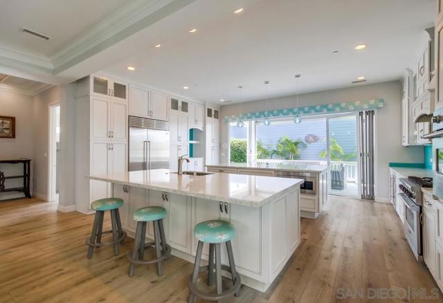 839 Reed Avenue, Pacific Beach (San Diego) CA: https://media.crmls.org/mediaz/c7883e35-f734-4f23-89ea-ff655d2ade9e.jpg