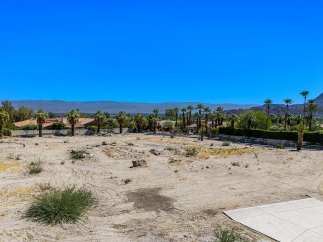 49425 Jfk Trail Trail, Palm Desert CA: https://media.crmls.org/mediaz/c788771e-a077-4b61-a909-647237237fb7.jpg