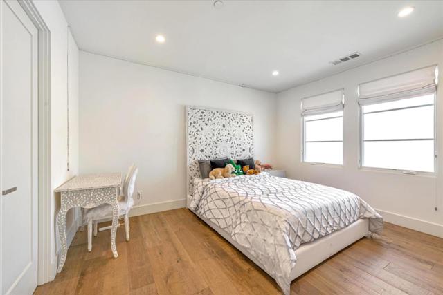 2101 Valparaiso Avenue, Menlo Park CA: https://media.crmls.org/mediaz/c7896f81-96c4-4971-8953-60ab10496494.jpg