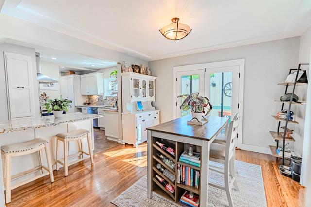 Detail Gallery Image 10 of 28 For 344 Pomona Ave, Coronado,  CA 92118 - 3 Beds | 2 Baths