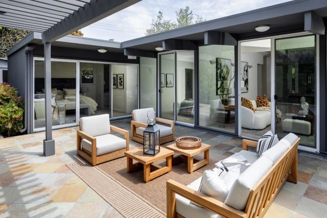 801 Talisman Drive, Palo Alto CA: https://media.crmls.org/mediaz/c78b8b48-bf5f-4674-95e9-2c1e74714b7f.jpg