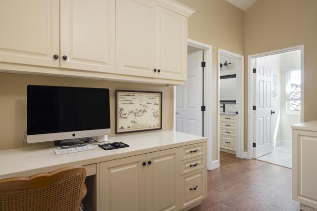 Image 34 of 57 For 2658 Galicia Way