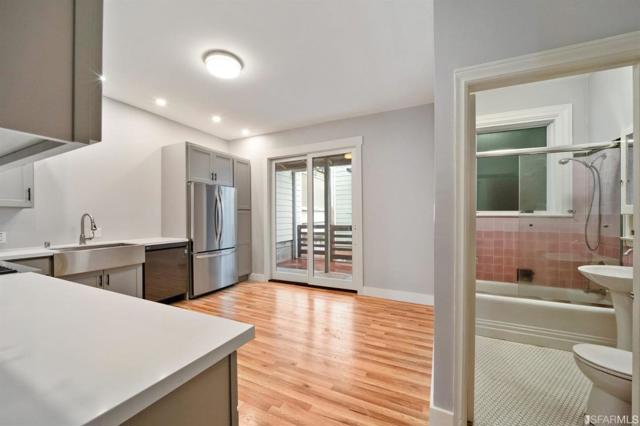 649651 Francisco St, San Francisco CA: https://media.crmls.org/mediaz/c78c78b9-fd86-4fef-bee3-34eaded10843.jpg