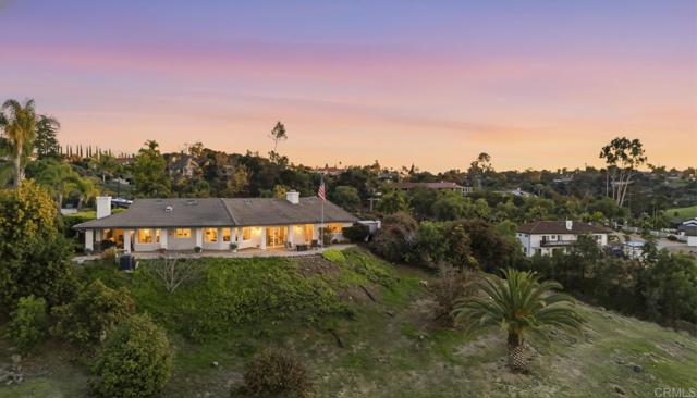 1524 Zutano Lane, Fallbrook CA: https://media.crmls.org/mediaz/c78cd1e3-c2c4-449a-b22e-42577b39f91e.jpg