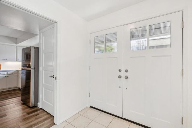 64 Los Altos Square, Los Altos CA: https://media.crmls.org/mediaz/c78cff4e-ca1e-4a4e-a369-50297d75ae4b.jpg