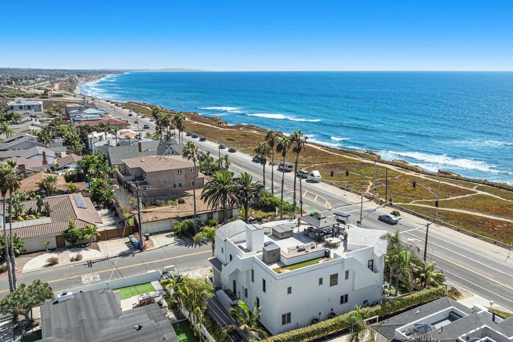 5390 Carlsbad Boulevard