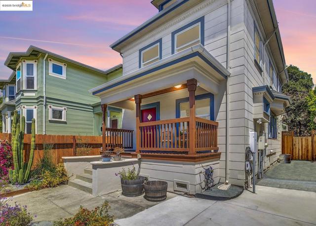 3034 Martin Luther King Jr Way, Oakland CA: https://media.crmls.org/mediaz/c78f0773-2631-4a35-9a32-e3b208275e22.jpg
