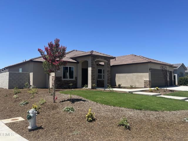 8707 Kenwick Street, Bakersfield CA: https://media.crmls.org/mediaz/c78f3bb6-f7ff-4202-98c2-f8cdd58cc93b.jpg
