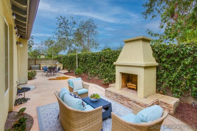 15624 VIA MONTECRISTO, San Diego CA: https://media.crmls.org/mediaz/c78fd740-7149-41a5-99e0-6230b78e9515.jpg