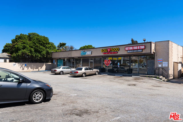 1756 W El Segundo Boulevard, Gardena CA: https://media.crmls.org/mediaz/c790c974-a0ac-4f9b-b03d-9cd4083f7ccd.jpg