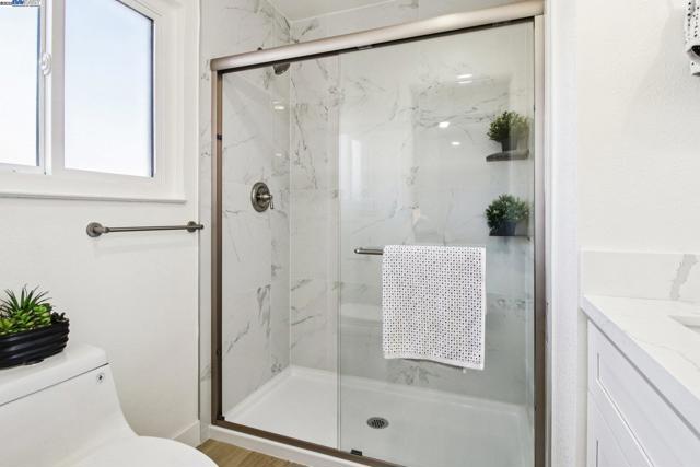 35593 Cleremont Dr, Newark CA: https://media.crmls.org/mediaz/c791b59e-8623-435e-b613-d89b16bcb07f.jpg