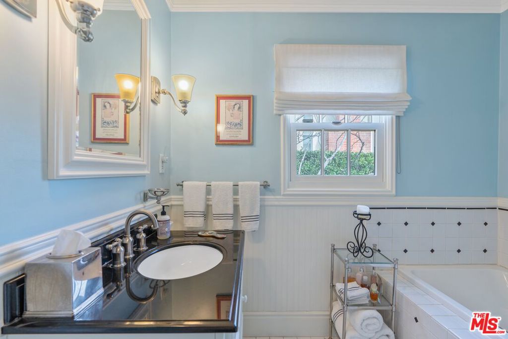 MLS #25496455 image #18