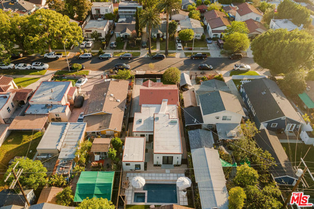3923 Revere Avenue, Los Angeles CA: https://media.crmls.org/mediaz/c7925dad-dac1-47bb-ac2a-11bf9a15fe75.jpg