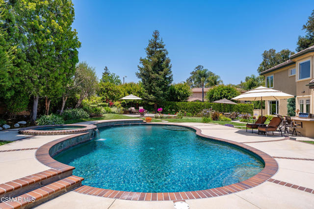 684 Noble Road, Simi Valley CA: https://media.crmls.org/mediaz/c792dedb-8578-4b2c-8aef-8cd25f33cca7.jpg