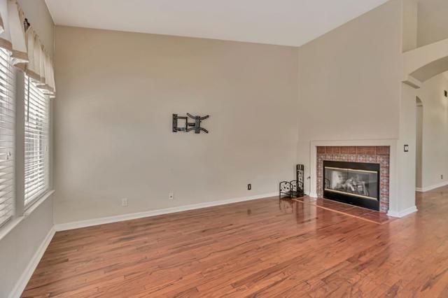 761 Gia Court, Hollister CA: https://media.crmls.org/mediaz/c79325b0-3b32-4789-8a04-7b857b9ebb3a.jpg