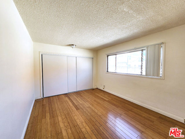 425 S Kenmore Avenue, Los Angeles CA: https://media.crmls.org/mediaz/c793a10e-d05b-4e15-bc28-8a79ad4e74fb.jpg