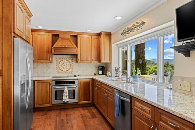 13700 Sycamore Drive, Morgan Hill CA: https://media.crmls.org/mediaz/c794c16c-06f4-43f2-8b90-bd04a7057c4d.jpg