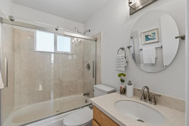 37640 Hyacinth St, Newark CA: https://media.crmls.org/mediaz/c794df23-161d-4bcd-82f8-764d2a0d9435.jpg