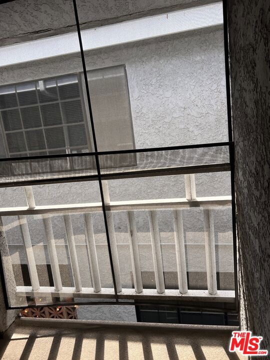 4345 W 154th Street, Lawndale CA: https://media.crmls.org/mediaz/c79570bf-0010-46ef-a3a0-e6f2ab72f597.jpg