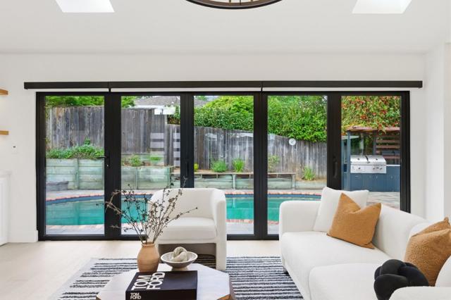 Image 19 of 36 For 999 Andover Way