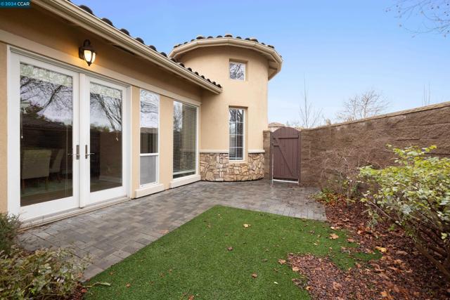 8702 Pasatiempo Circle, Roseville CA: https://media.crmls.org/mediaz/c796b260-dec4-45fa-8f43-e147b9d4390f.jpg