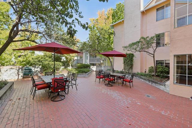 Image 30 of 40 For 22530 3rd St  107