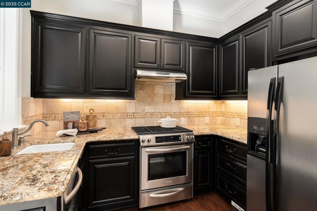 160 Camille Ave, Alamo CA: https://media.crmls.org/mediaz/c796fae0-21b6-4a58-aa71-0084c4c0bb4d.jpg