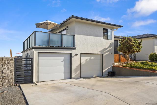 1307 Clove St, San Diego CA: https://media.crmls.org/mediaz/c79724ed-eb27-428d-a351-97e786d72d23.jpg