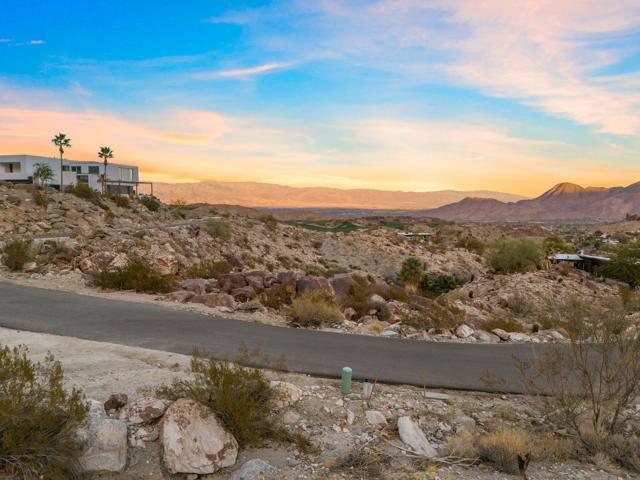71120 Oasis Trail, Palm Desert CA: https://media.crmls.org/mediaz/c797ac7a-80c0-461b-a590-e8b81c109dd3.jpg