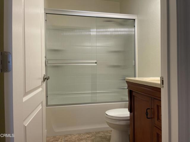 Detail Gallery Image 12 of 18 For 3226 La Crescenta Ave, Glendale,  CA 91208 - 2 Beds | 2 Baths