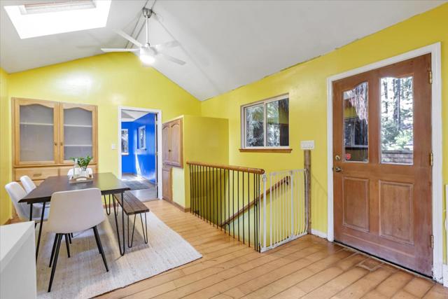 695 Creek Drive, Boulder Creek CA: https://media.crmls.org/mediaz/c799be96-cd31-4915-afb4-7b20fdfbe624.jpg