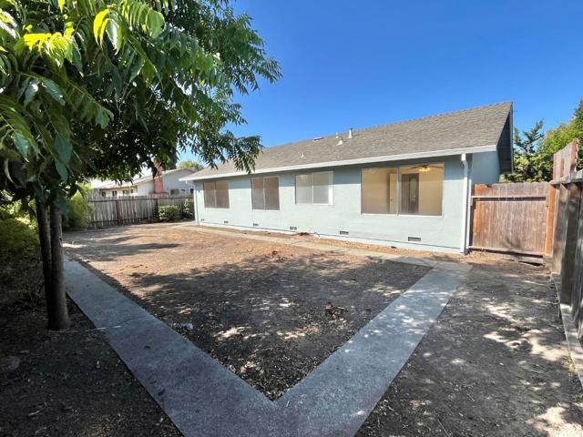 4428 Moffitt Drive, Napa CA: https://media.crmls.org/mediaz/c79a1aa7-5f43-454f-a136-e922ef236204.jpg