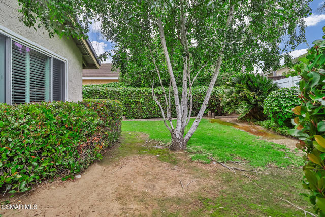 3616 Pebble Place, Newbury Park CA: https://media.crmls.org/mediaz/c79bb030-d7dd-4e4f-8012-1ee607a544ff.jpg