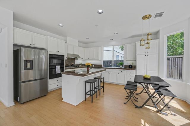 36075 Crystal Springs Drive, Newark CA: https://media.crmls.org/mediaz/c79bea1f-cb8e-41a2-93de-ff07dc4f3569.jpg