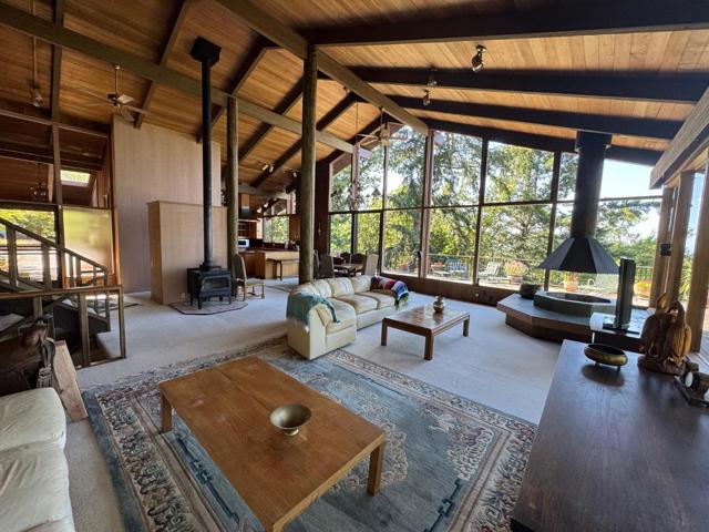 45 Ranch Road, Woodside CA: https://media.crmls.org/mediaz/c79c53d5-839e-4a07-9a7e-b0ee933426aa.jpg