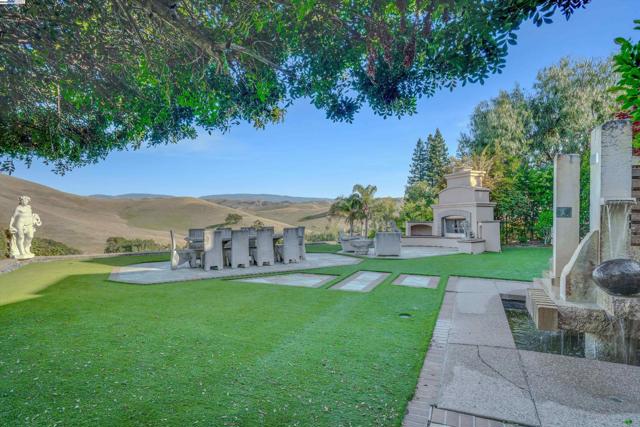 4478 Deer Ridge Road, Danville CA: https://media.crmls.org/mediaz/c79cae33-5194-43d0-8a09-f27e717e8be5.jpg