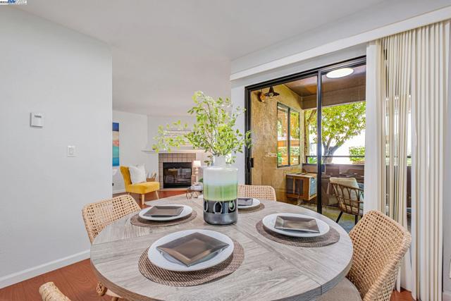 39199 Guardino Drive, Fremont CA: https://media.crmls.org/mediaz/c79d1adc-bde0-455b-842f-29b3a15c2abb.jpg