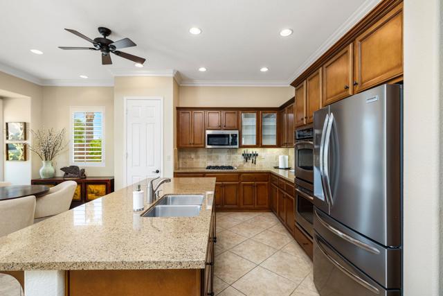 61414 Topaz Drive, La Quinta CA: https://media.crmls.org/mediaz/c79d5e24-494c-48a9-813a-a912c762039b.jpg