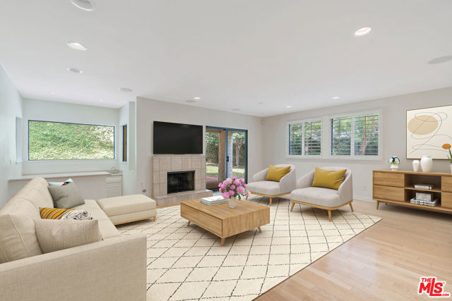 23454 Park Hermosa, Calabasas CA: https://media.crmls.org/mediaz/c79d810a-f770-4c84-9f43-469ce36c3115.jpg