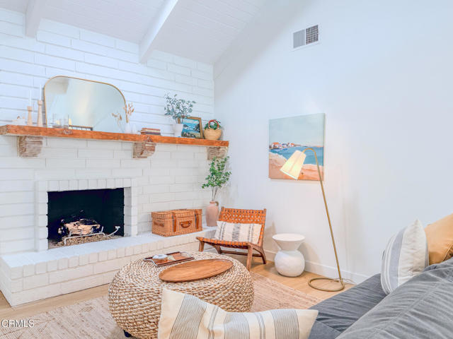 Detail Gallery Image 5 of 40 For 4954 Dolphin Way, Oxnard,  CA 93035 - 2 Beds | 2 Baths