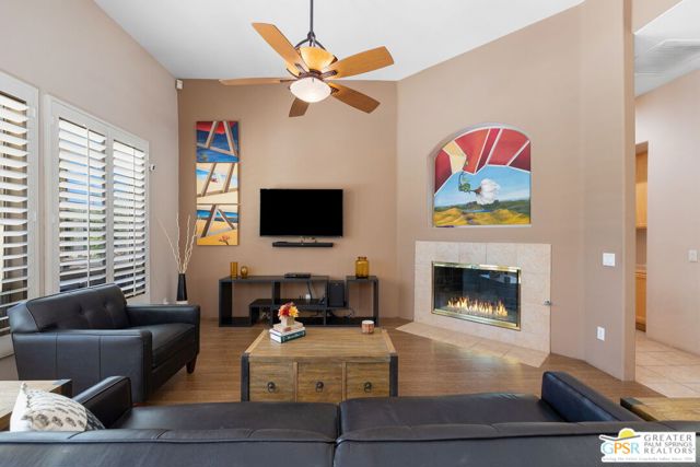 40870 Avenida Rosario, Palm Desert CA: https://media.crmls.org/mediaz/c79eece9-0c7e-442b-9943-43dda8017502.jpg