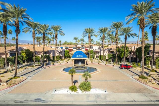 500 E Amado Road, Palm Springs CA: https://media.crmls.org/mediaz/c79fff63-9682-41a7-99b2-0723bc96f2c5.jpg