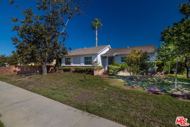 7724 Mason Avenue photo 2