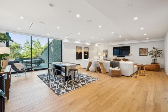 855 Darrell Road, Hillsborough CA: https://media.crmls.org/mediaz/c7a2497e-ecfc-4fef-bb4e-b07aa5f18678.jpg