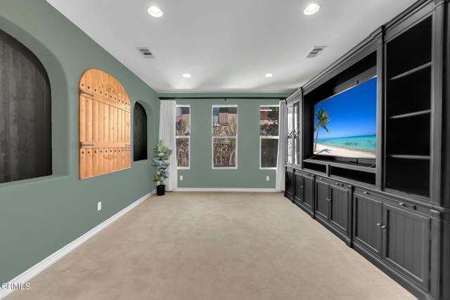 Detail Gallery Image 11 of 64 For 821 Somera Ct, Simi Valley,  CA 93065 - 5 Beds | 4/1 Baths
