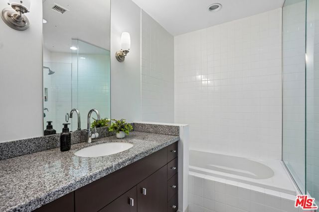 1100 Wilshire Boulevard, 2105 photo 21